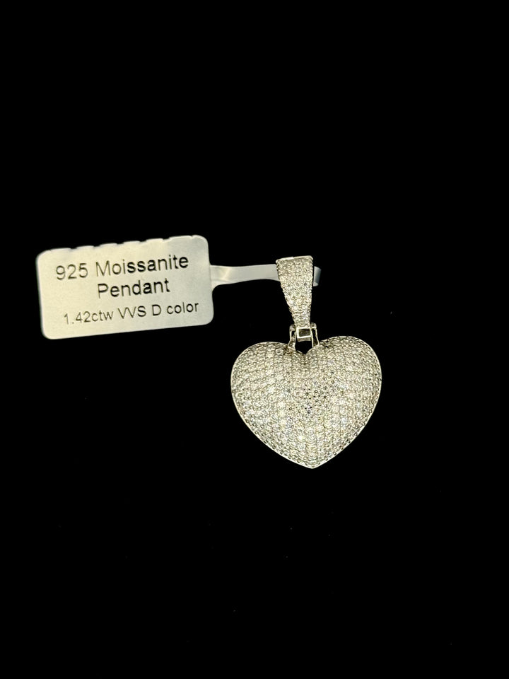 925 SILVER MOISSANITE HEART PENDANT