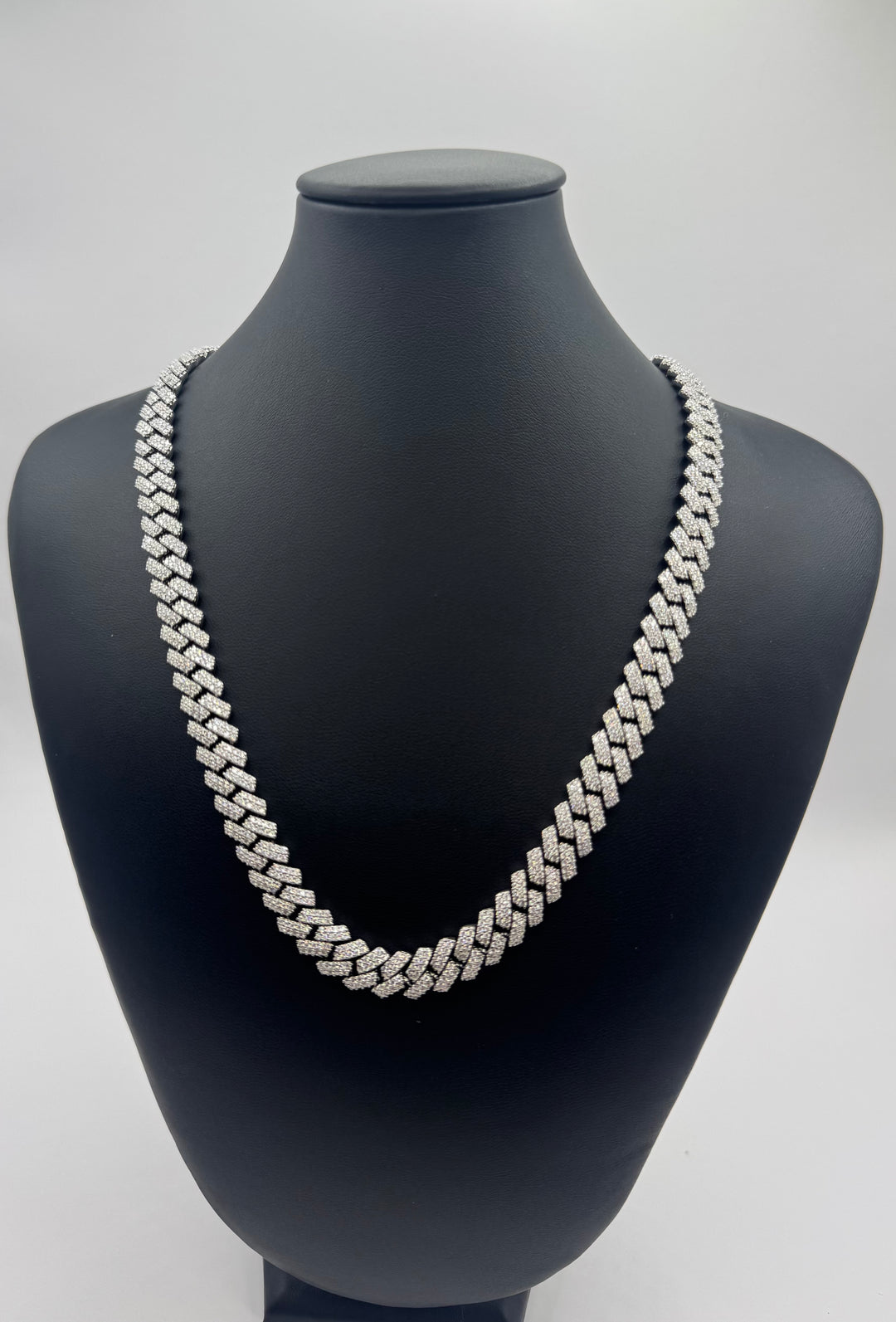 925 SILVER MOISSANITE MIAMI CUBAN NECKLACE 10MM