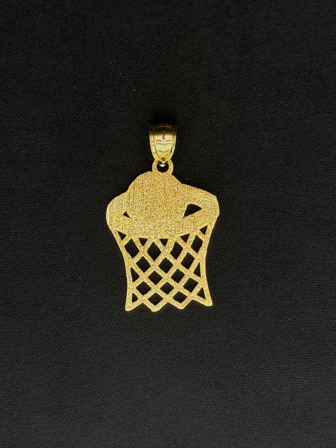 10K GOLD 3D DIA CUT BASKETBALL WITH BASKET