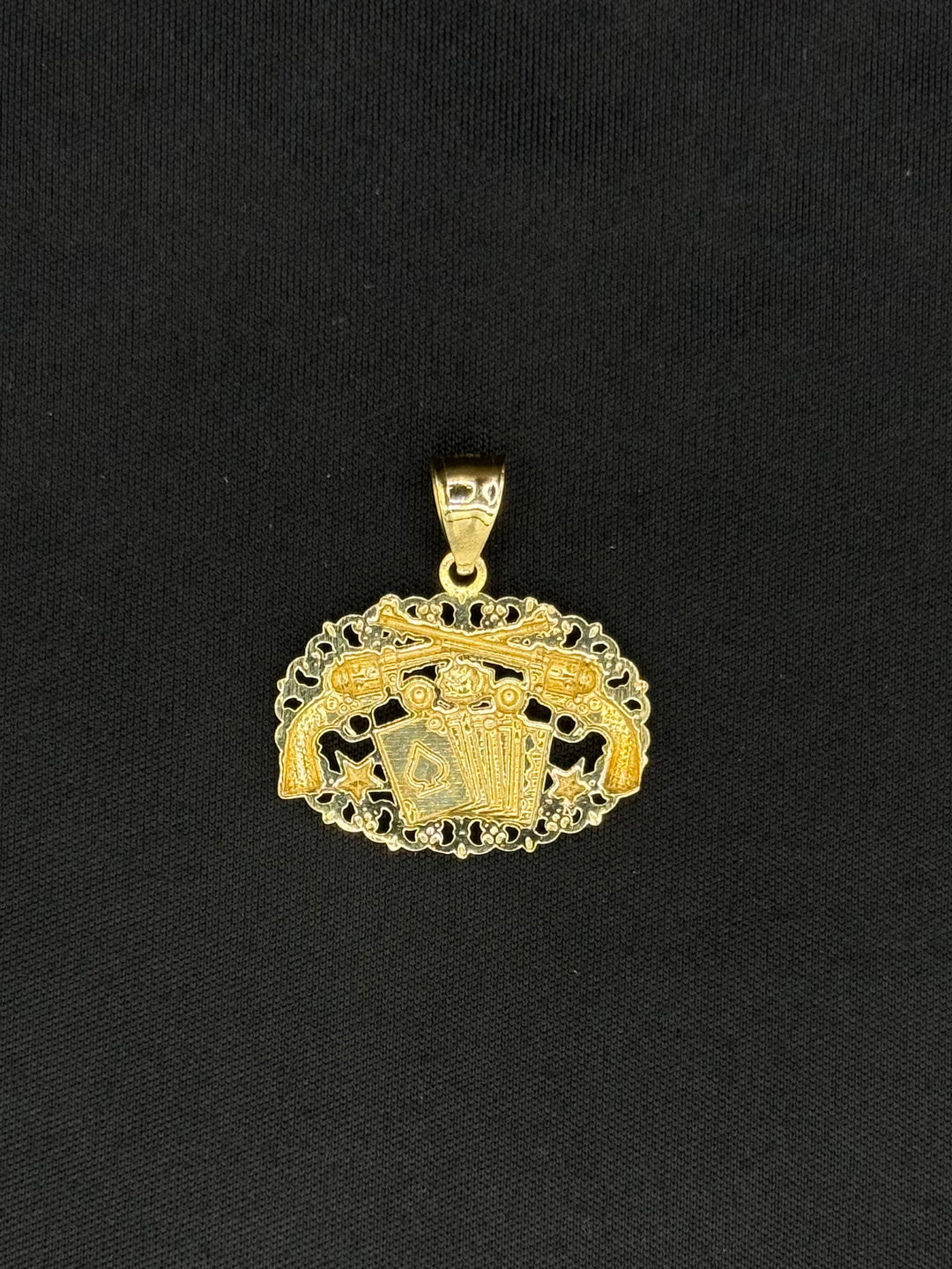 10K GOLD DIA CUT GUNS AND GAMBLING PENDANT