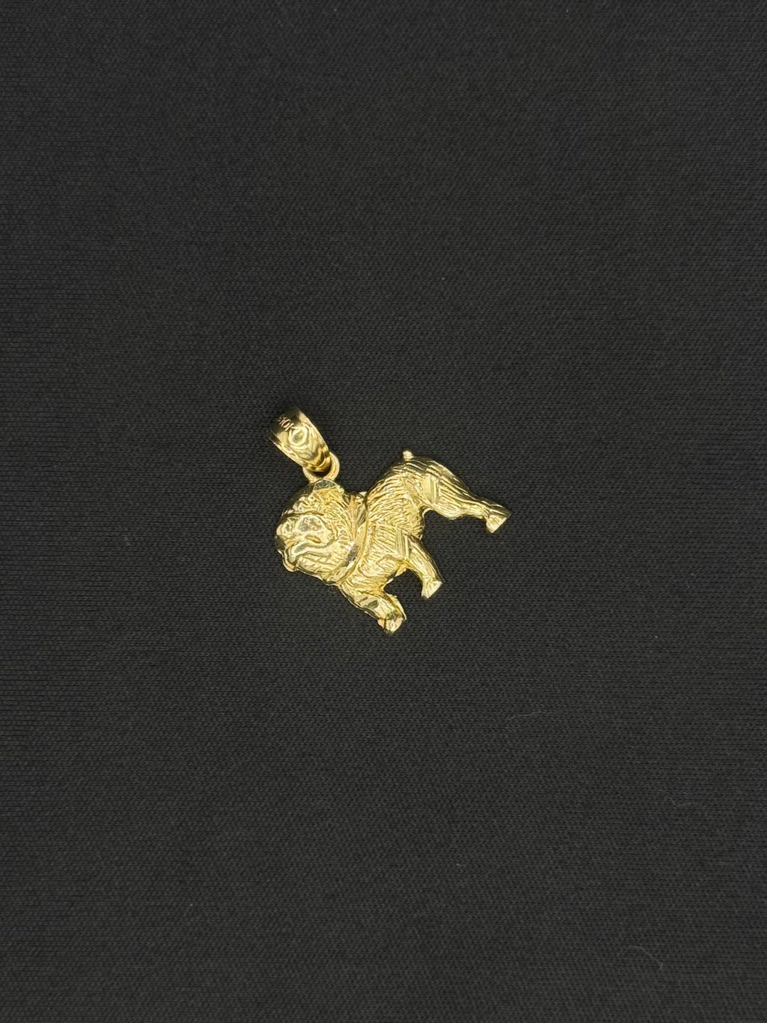 10K GOLD DIA CUT DOG PENDANT