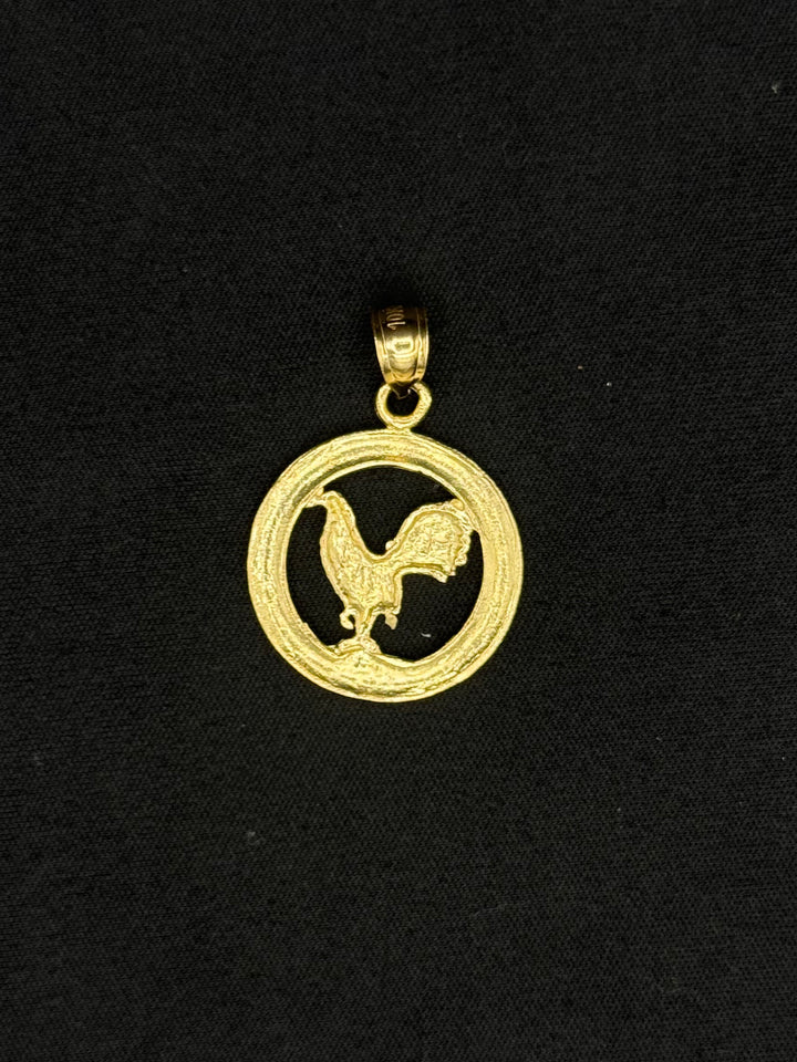 10K GOLD ROASTER DIA CUT PENDANT