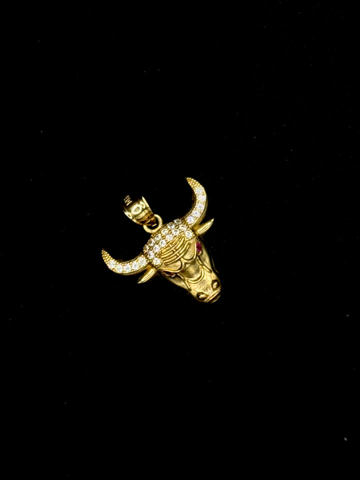 10K GOLD TAURUS BULL WITH WHITE AND RED CZ PENDANT