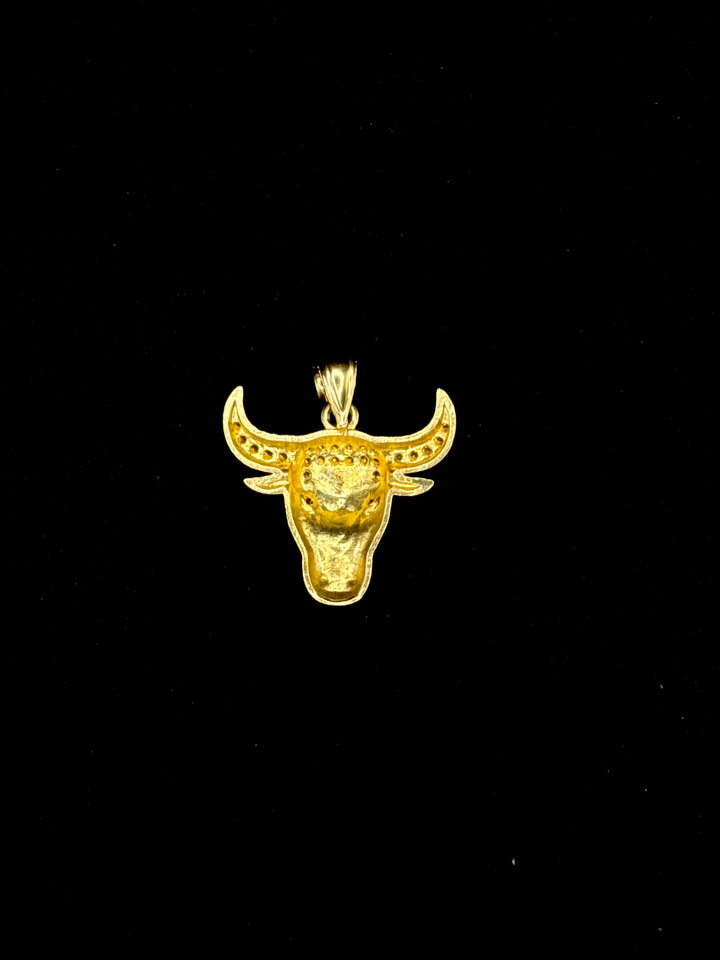 10K GOLD TAURUS BULL WITH WHITE AND RED CZ PENDANT