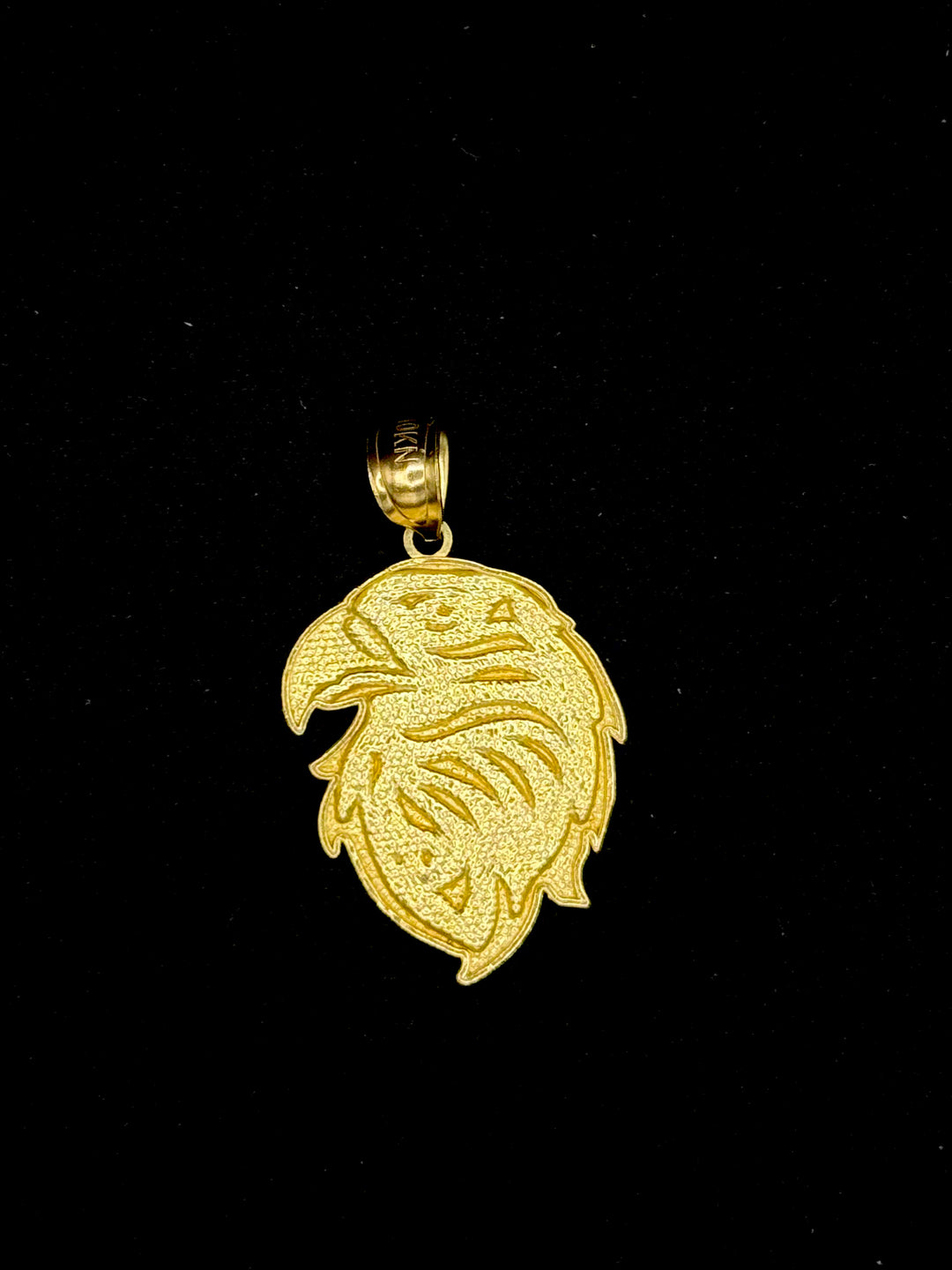 10K GOLD EAGLE HEAD WITH BORDER DIA CUT PENDANT