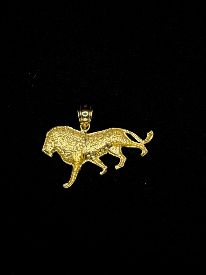 10K GOLD LION PENDANT