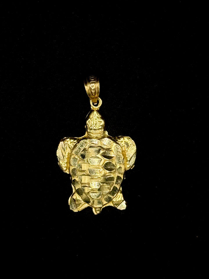 10K GOLD NUGGET DIA CUT TURTLE PENDANT