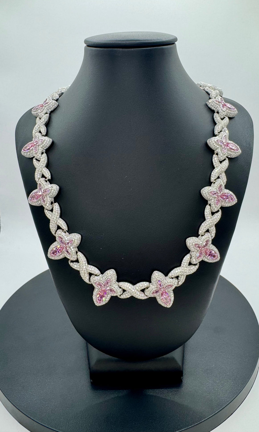 925 SILVER MOISSANITE PINK CLOVER NECKLACE