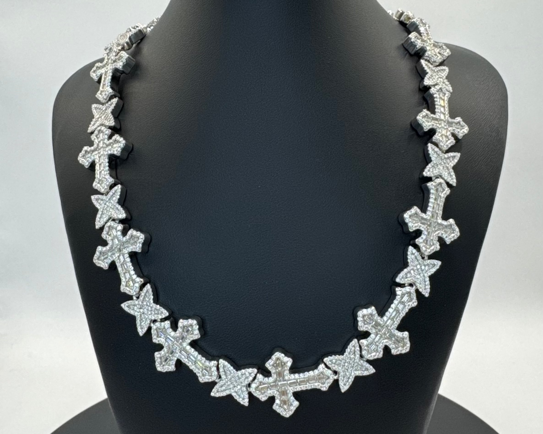 925 SILVER MOISSANITE BAGGETTE CROSS X CROSS X NECKLACE