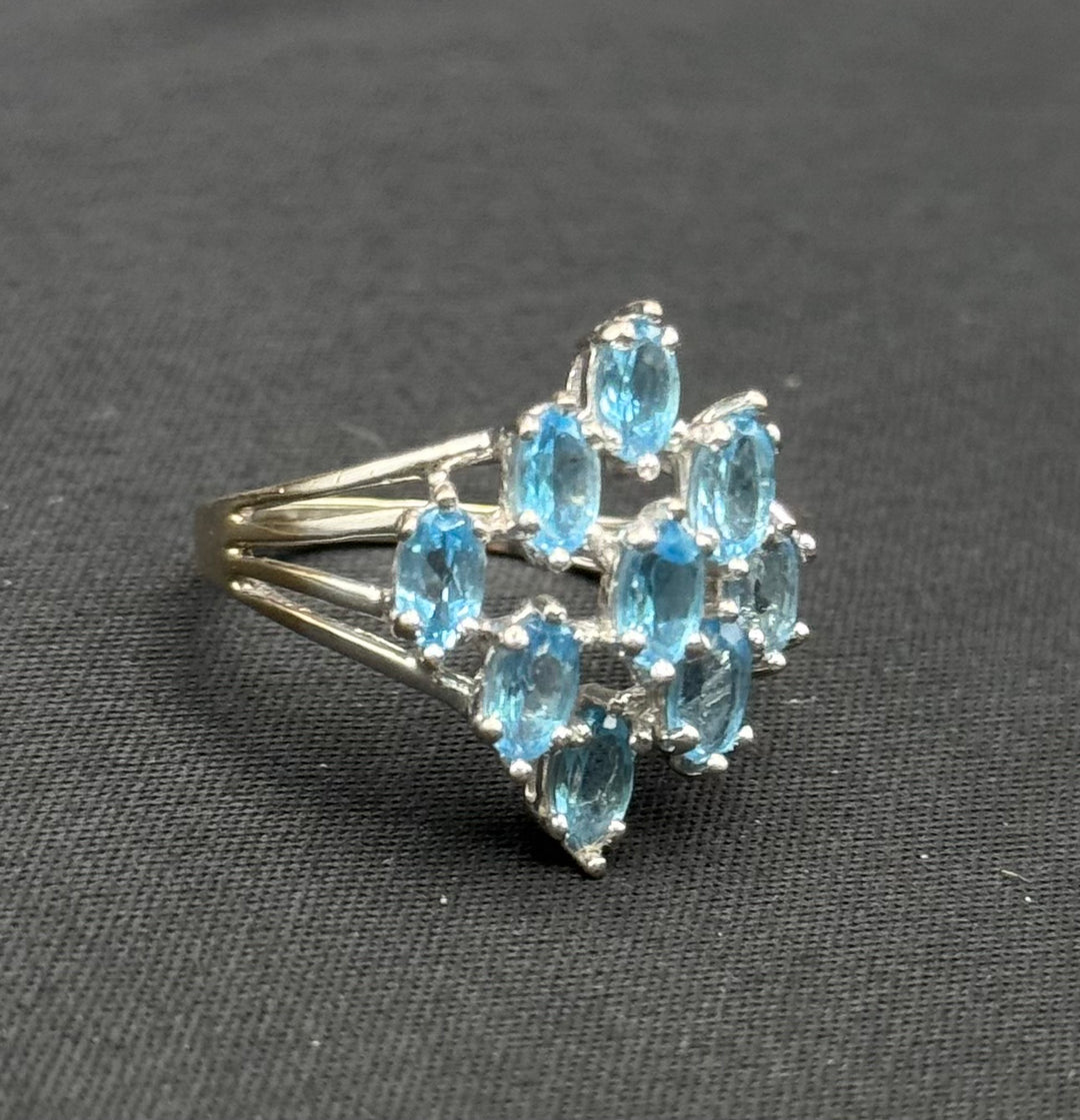 10K WHITE GOLD Aquamarine Ring