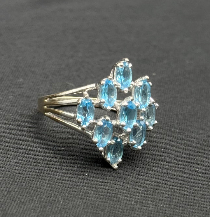 10K WHITE GOLD Aquamarine Ring