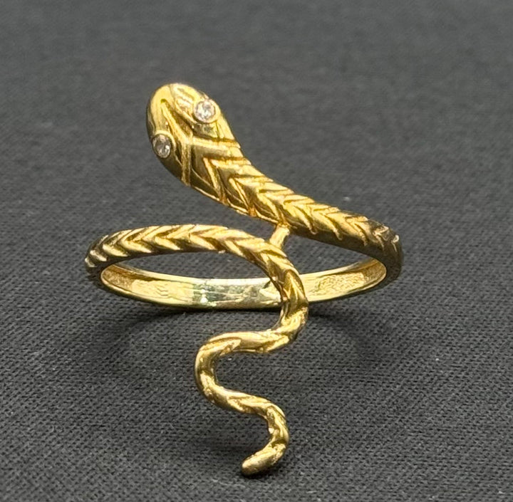 10K GOLD SNAKE WITH DIA CUT RING