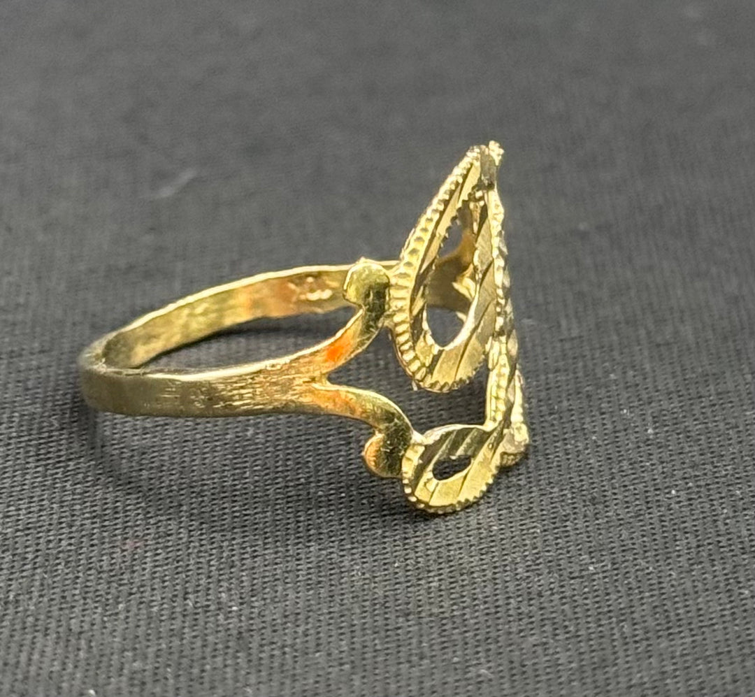 10K GOLD INITIAL RING