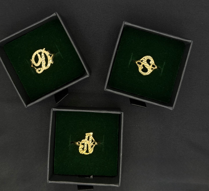 10K GOLD INITIAL RING