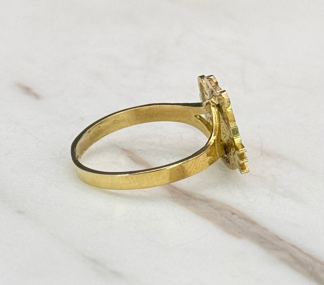 10K GOLD HELLO KITTY FACE RING WITH NUGGET PRINT