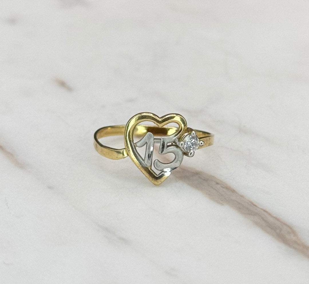 10K GOLD TWO TONE QUINCEANERA WITH HEART DESING RING