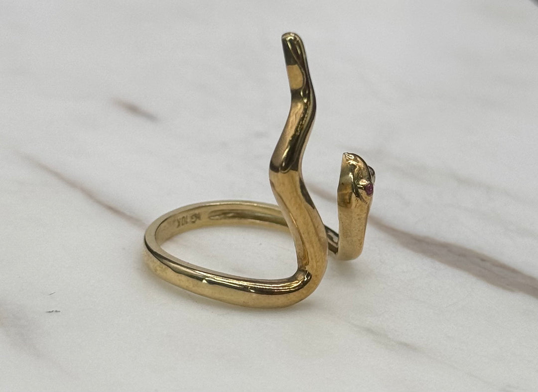 10K GOLD VINTAGE SNAKE RING