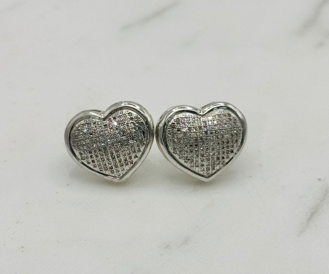 10K GOLD HEART DIAMOND STUDS