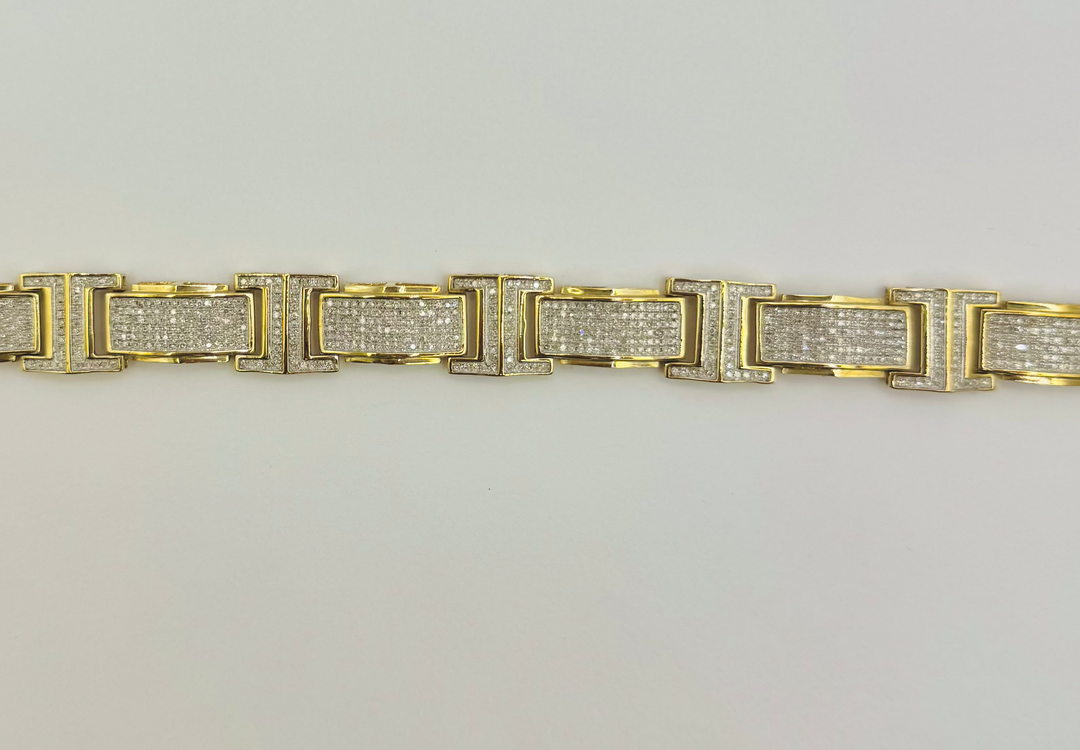 10K GOLD WITH DIAMONDS STUDDED LINK BRACELET