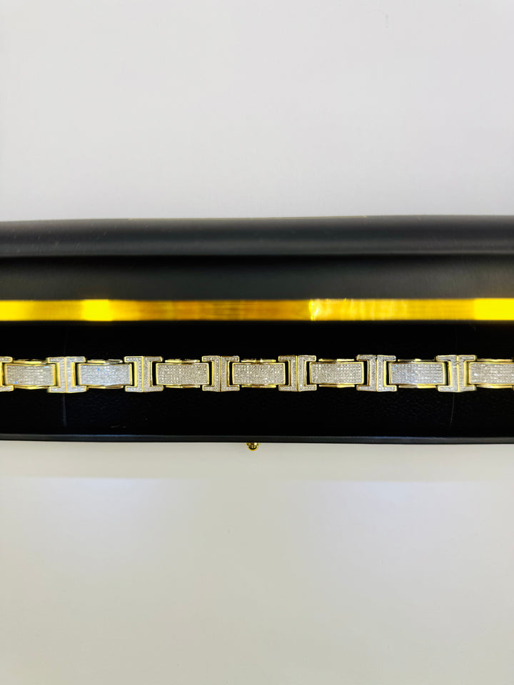 10K GOLD WITH DIAMONDS STUDDED LINK BRACELET