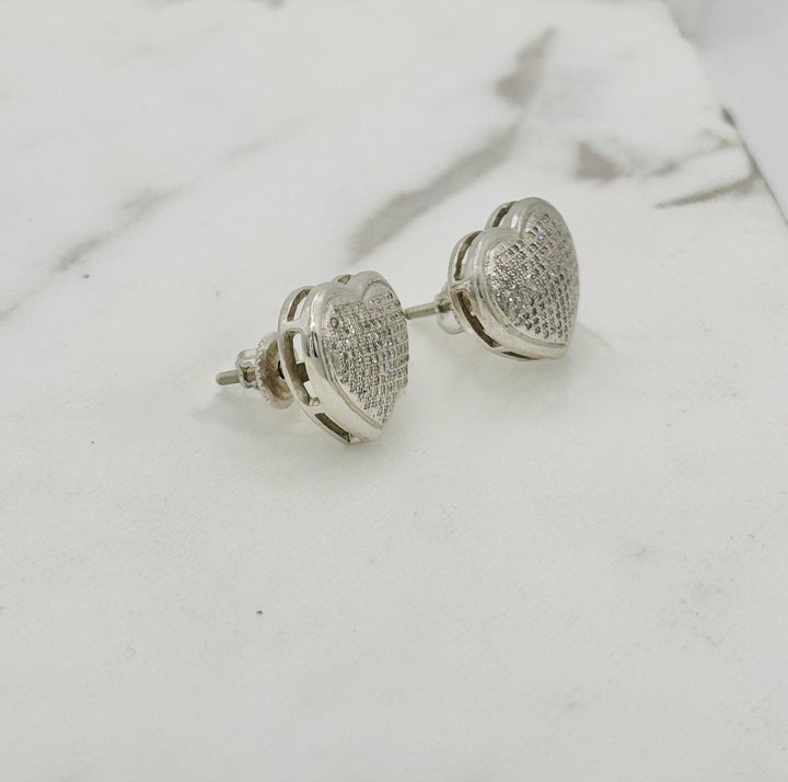 10K GOLD HEART DIAMOND STUDS