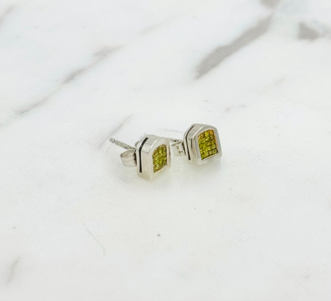 14K GOLD PRINCESSES CUT CANARY DIAMOND STUDS