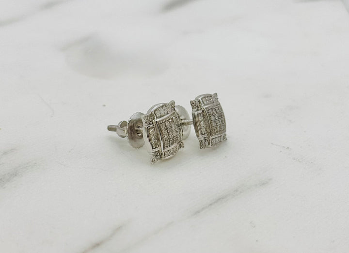 10K GOLD DIAMOND ROUND STUDS