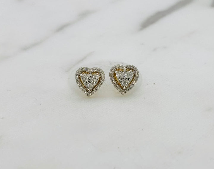 10K GOLD DIAMOND HEART STUDS