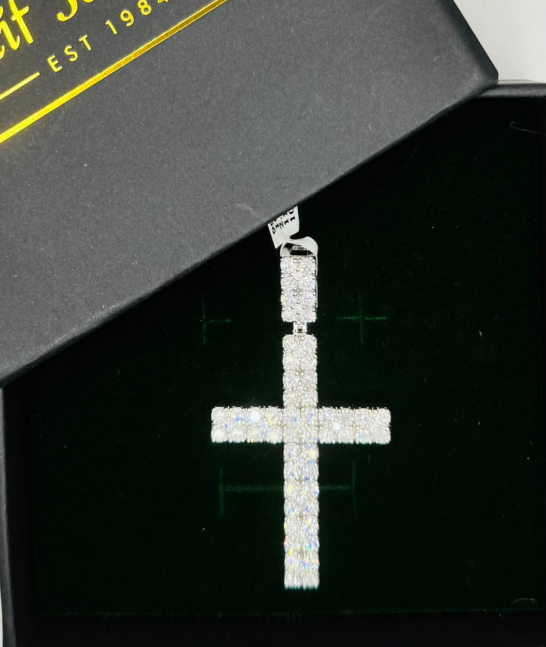 10K GOLD CROSS DIAMOND PENDANT