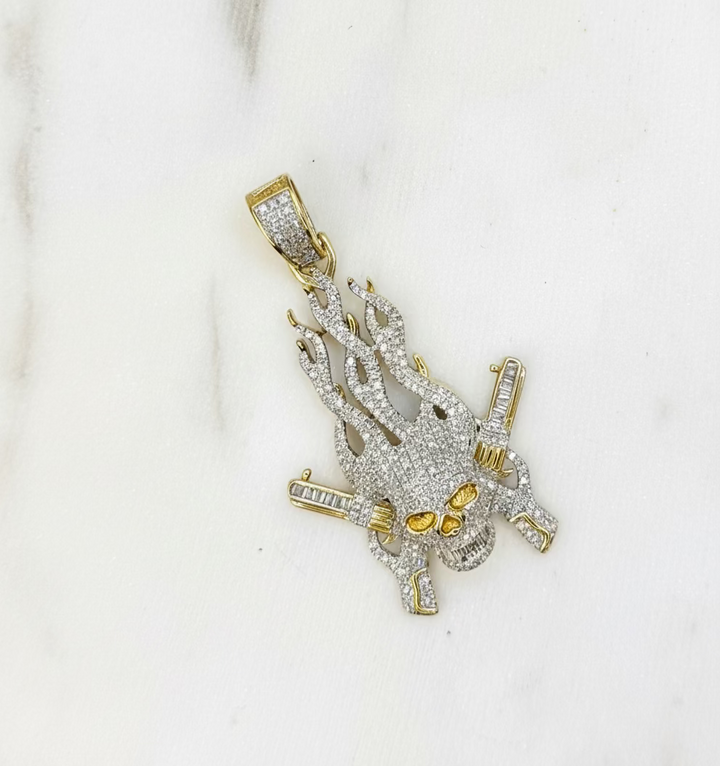 10K GOLD SKULL WITH FIRE DIAMOND PENDANT