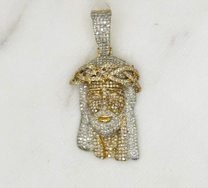 10K GOLD JESUS DIAMOND PENDANT