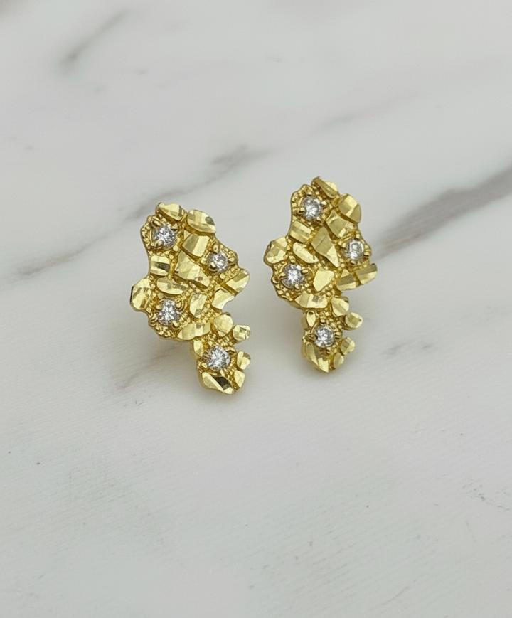 10K GOLD CZ NUGGET EARRING