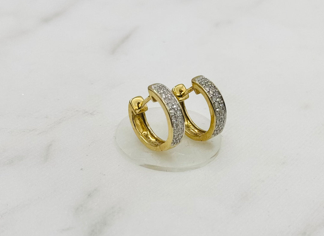 10K GOLD DIAMOND HOOP EARRING