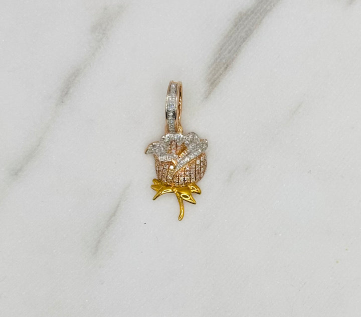 10K GOLD DIAMOND ROSE PENDANT