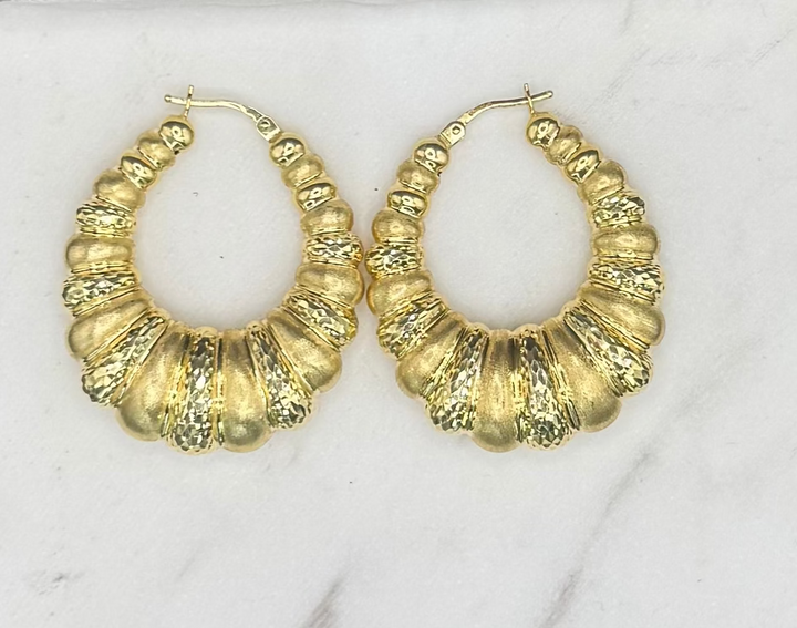 10K GOLD DIAMOND CUT SHRIMP EARRINGS 4.8 GRAMS