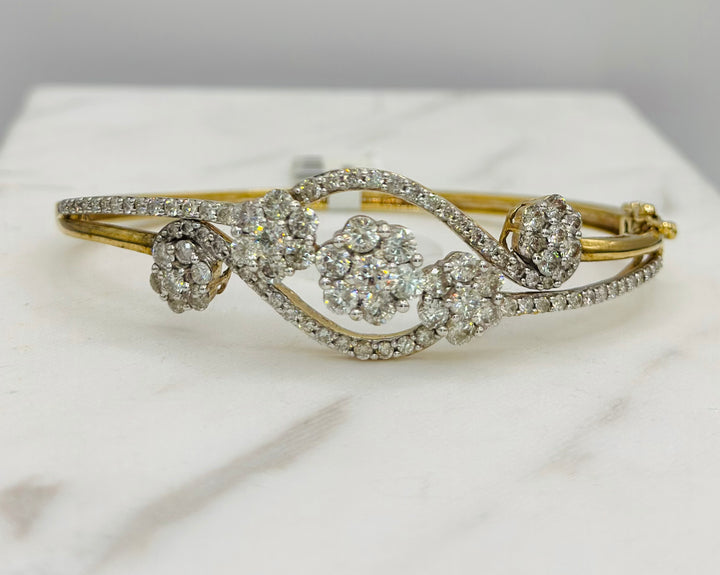 10K YELLOW GOLD FLOWER DESIGN 4.71CT DIAMOND BRACELET