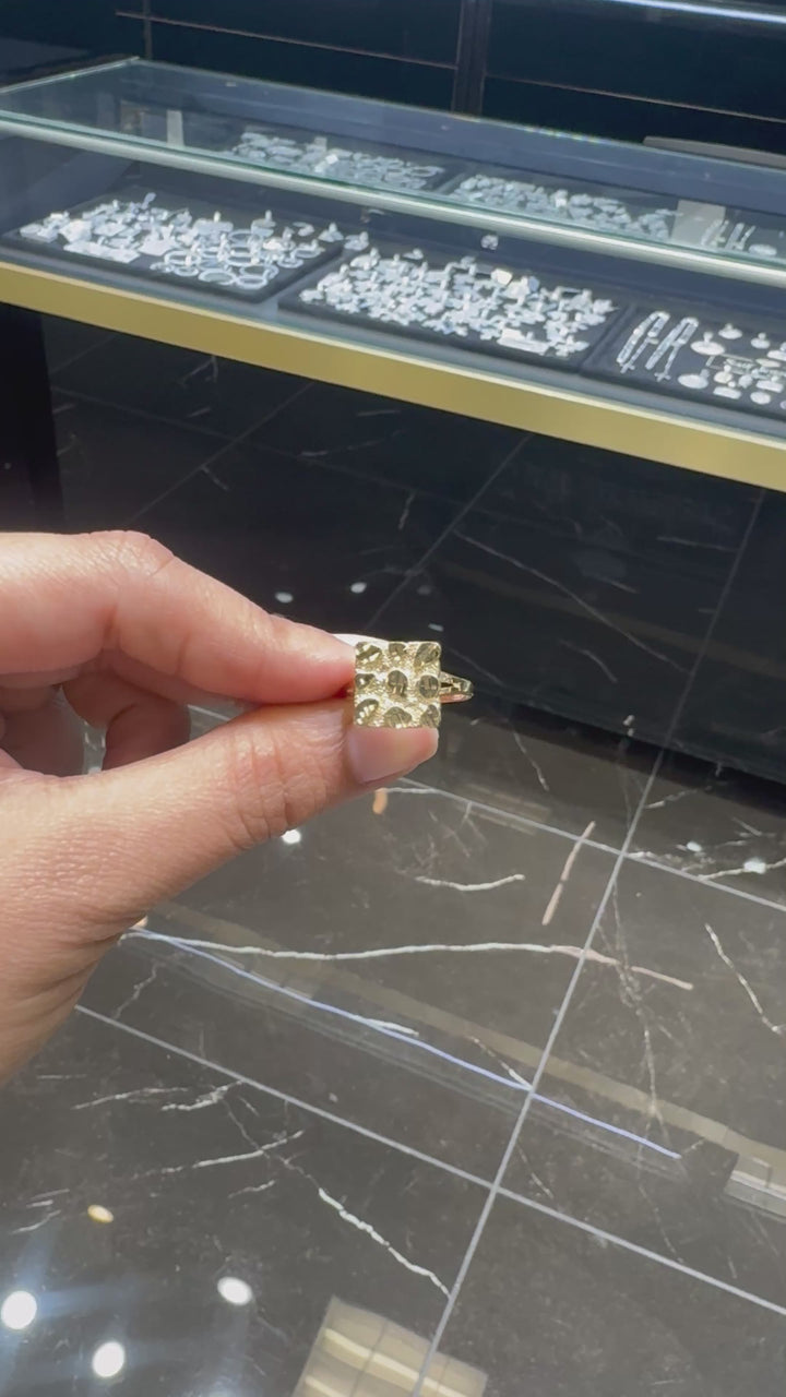 10K SQUARE NUGGET RING