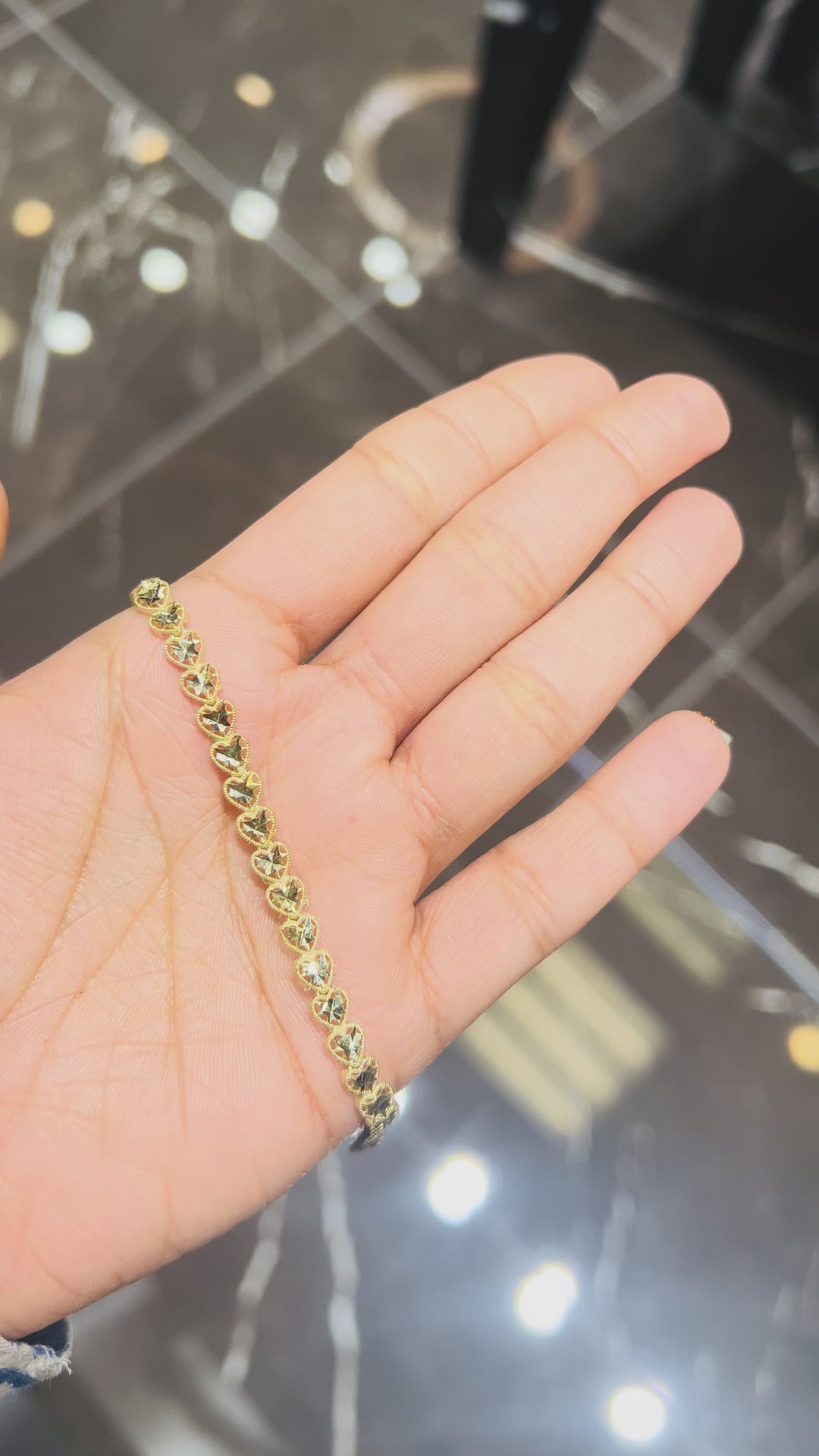 10K Y/G FANCY HEART BRACELET