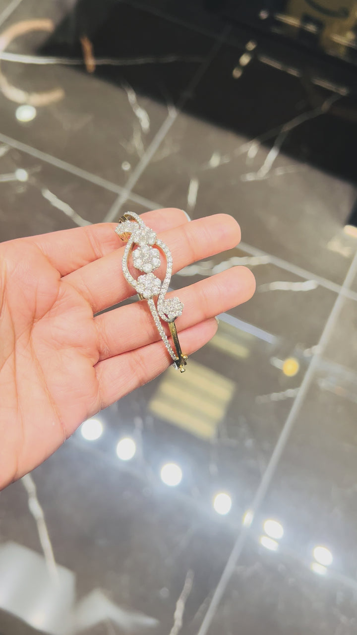 10K YELLOW GOLD FLOWER DESIGN 4.71CT DIAMOND BRACELET